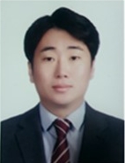 교수 사진